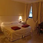 Della Ceramica Hotel Villanova Mondovì