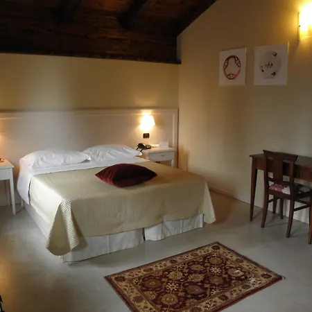 Della Ceramica Hotel 3*