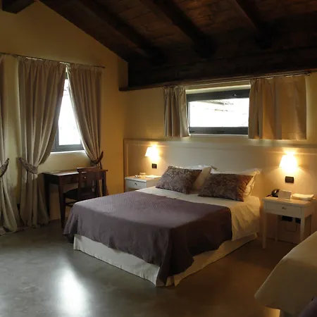 Della Ceramica Hotel Villanova Mondovì