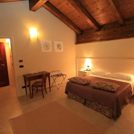 Della Ceramica 3* Villanova Mondovì