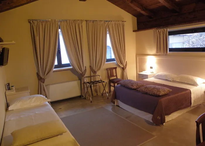 Della Ceramica Hotel Villanova Mondovì